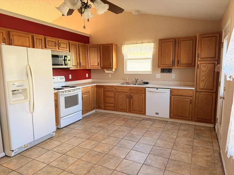 2365 W Murphy Lane, Troy, OH 45373 Photo 10