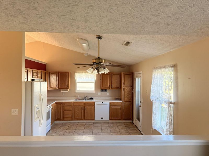 2365 W Murphy Lane, Troy, OH 45373 Photo 11
