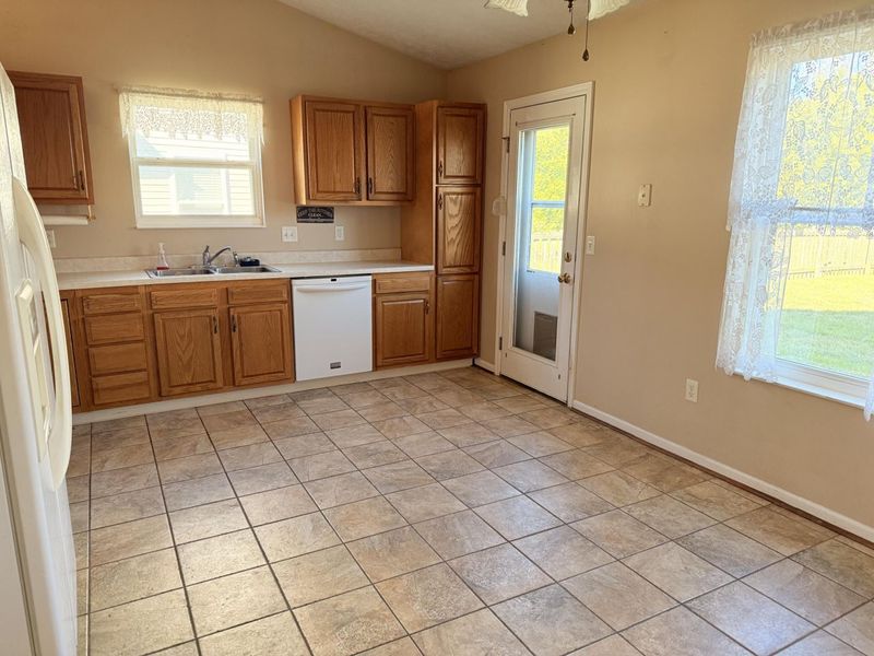 2365 W Murphy Lane, Troy, OH 45373 Photo 12