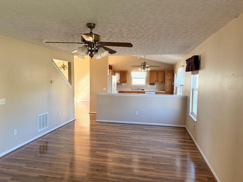 2365 W Murphy Lane, Troy, OH 45373 Photo 8