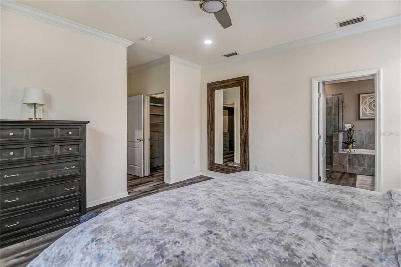 10015 Marbella Drive, Bradenton, FL 34211 Photo