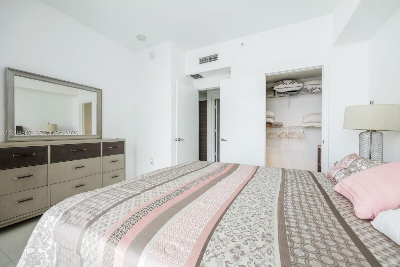 Please Call For Address, Unit 2010, Miami, FL 33130 Photo