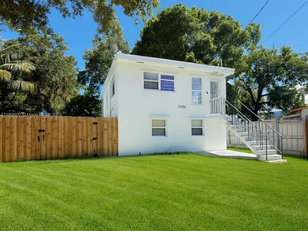 3376 NW 49th St, Miami, FL 33142