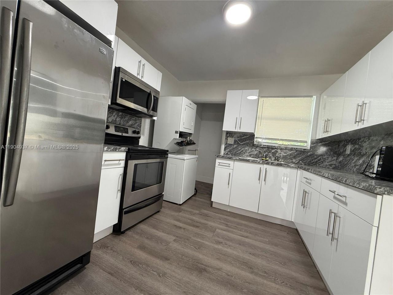 3376 NW 49th St, Miami, FL 33142 Photo