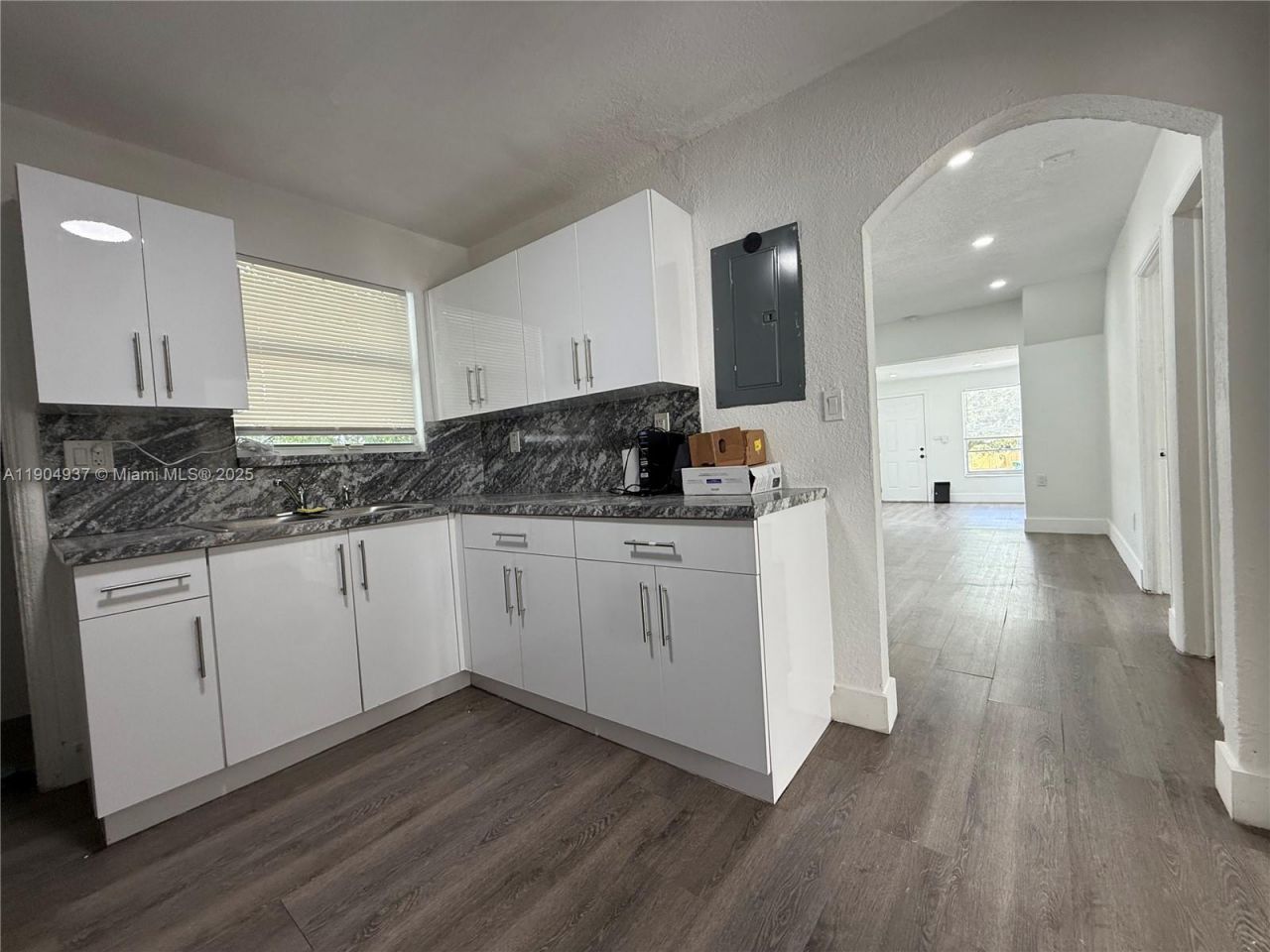 3376 NW 49th St, Miami, FL 33142 Photo