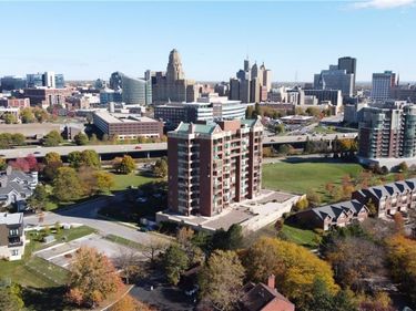 201 Admirals Walk Circle, Unit 201, Buffalo, NY 14202