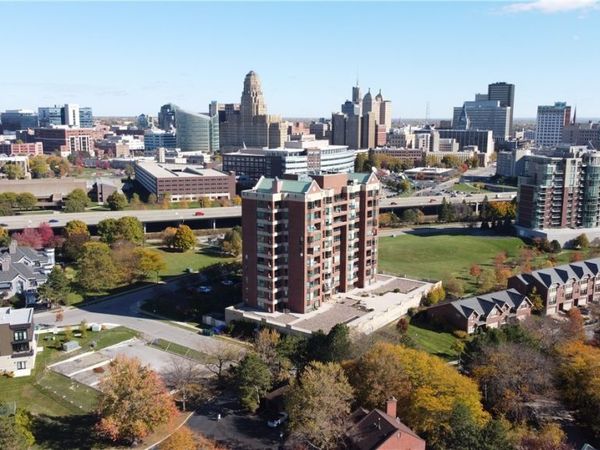 201 Admirals Walk Circle, Unit 201, Buffalo, NY 14202