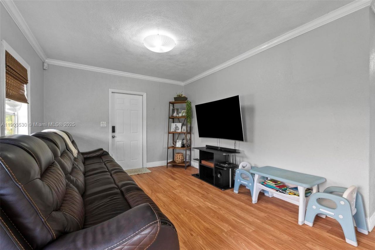 52 Flagler Dr, Miami Springs, FL 33166 Photo