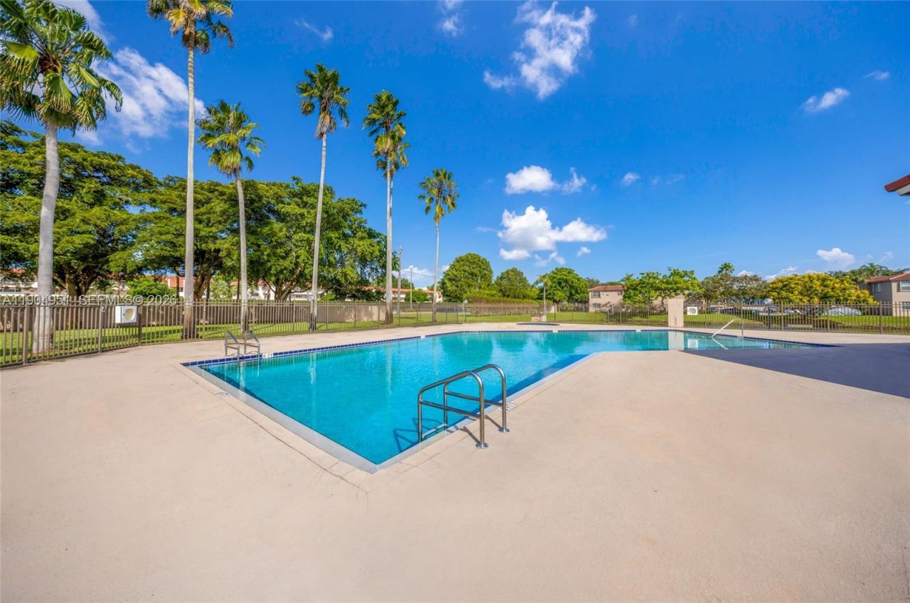 8713 SW 5th St, Unit 206, Pembroke Pines, FL 33025 Photo