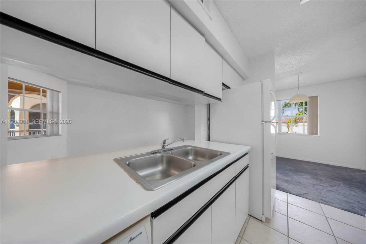 8713 SW 5th St, Unit 206, Pembroke Pines, FL 33025 Photo