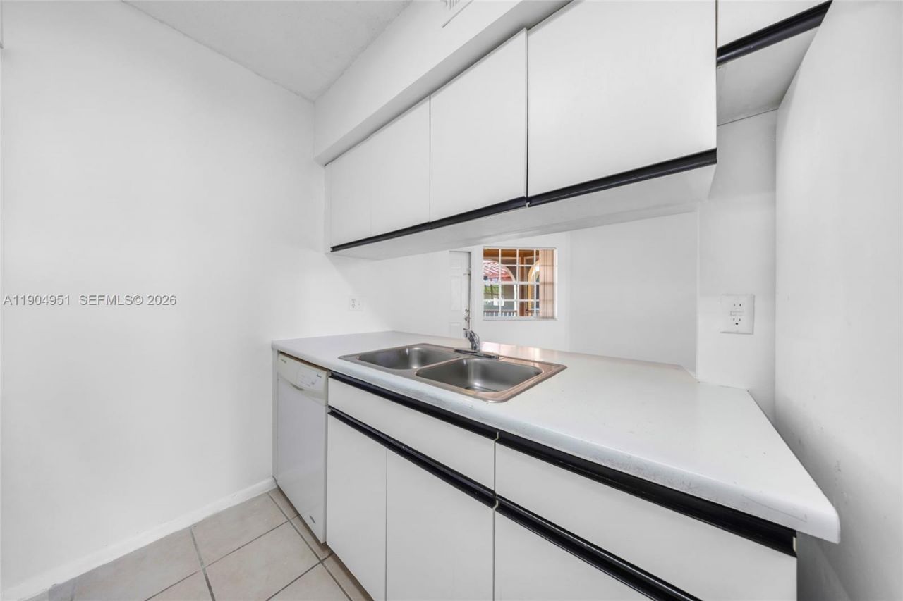 8713 SW 5th St, Unit 206, Pembroke Pines, FL 33025 Photo