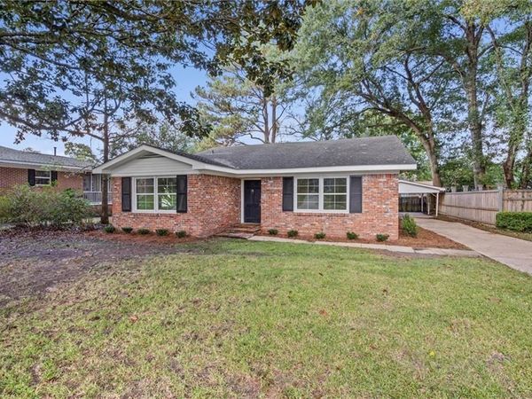 2758 Brookwood Drive, Mobile, AL 36606