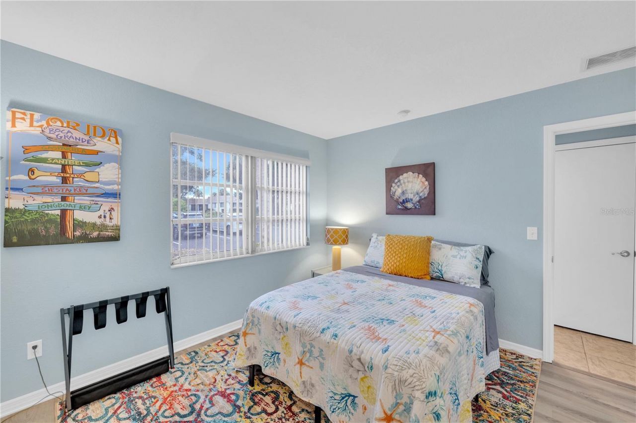 2401 Riverbluff Parkway, Unit V240, Sarasota, FL 34231 Photo