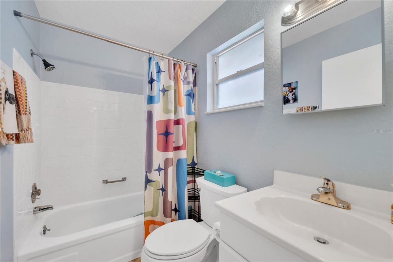 2401 Riverbluff Parkway, Unit V240, Sarasota, FL 34231 Photo