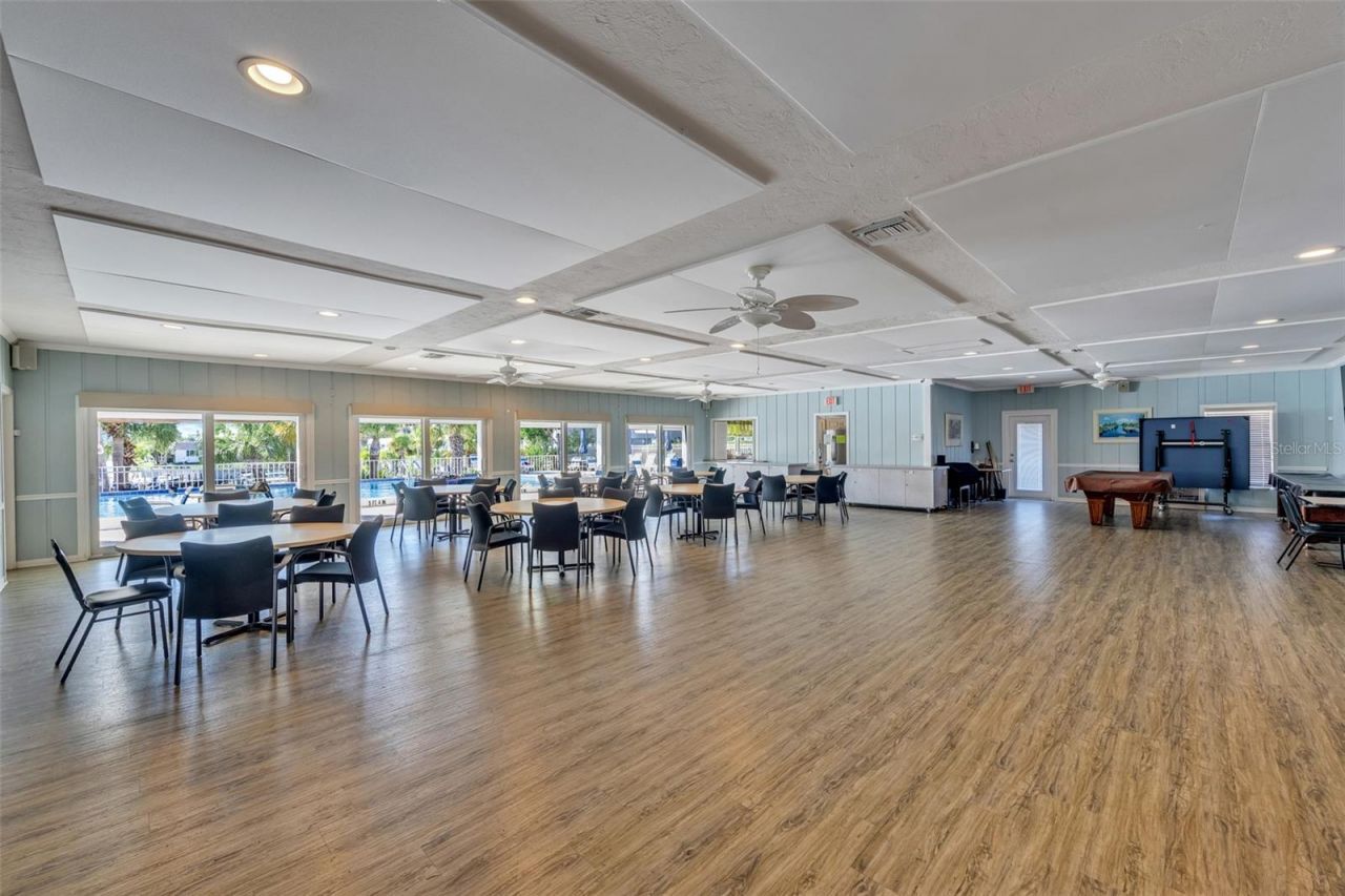 2401 Riverbluff Parkway, Unit V240, Sarasota, FL 34231 Photo