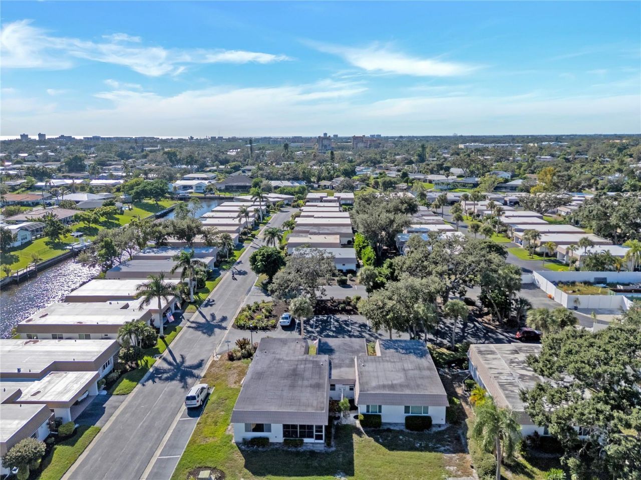 2401 Riverbluff Parkway, Unit V240, Sarasota, FL 34231 Photo