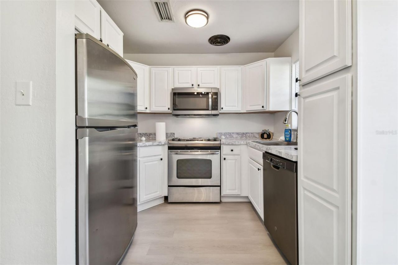 1101 75th Avenue N, Saint Petersburg, FL 33702 Photo