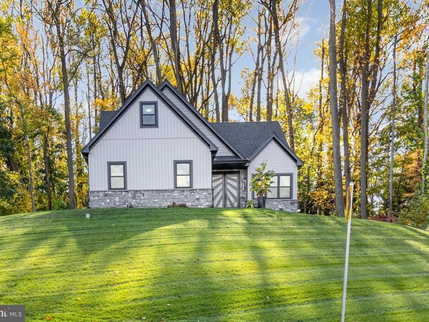 2808 Spring Valley Road, Lancaster, PA 17601 Main Photo