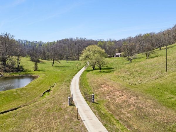240 Scenic Ct, Pulaski, TN 38478