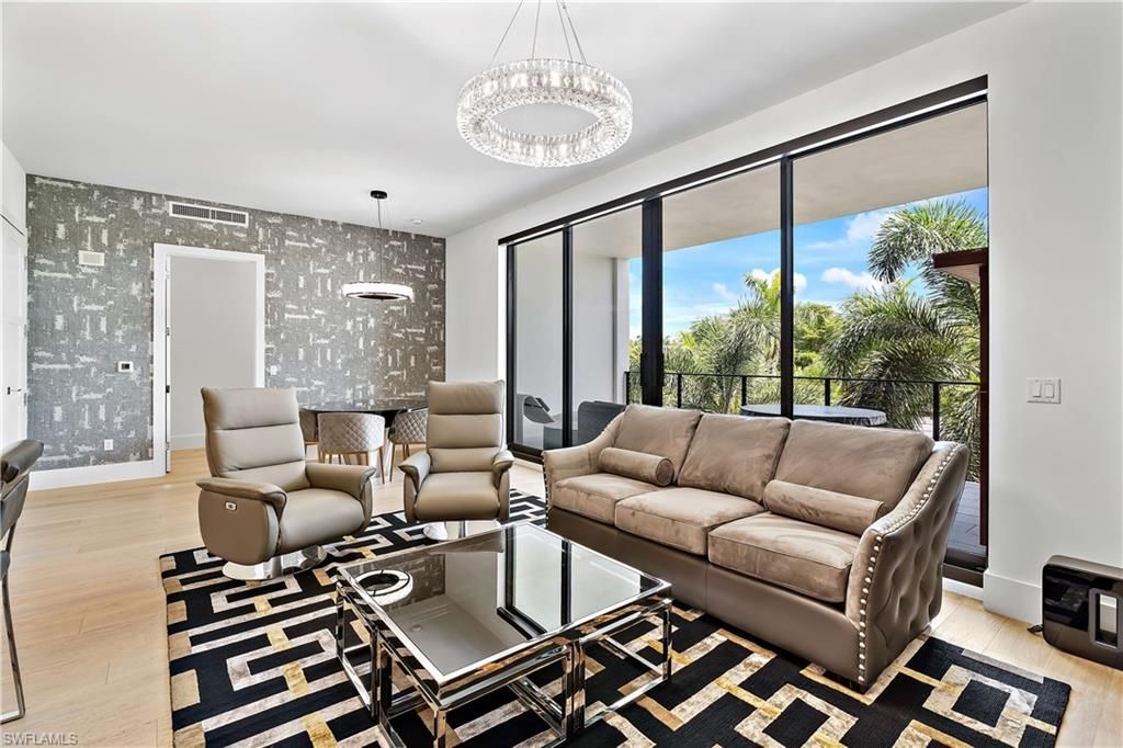 850 Central Ave, Unit 202, Naples, FL 34102 Photo