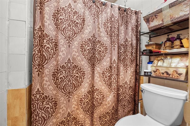 45 NE 212th St, Miami, FL 33179 Photo