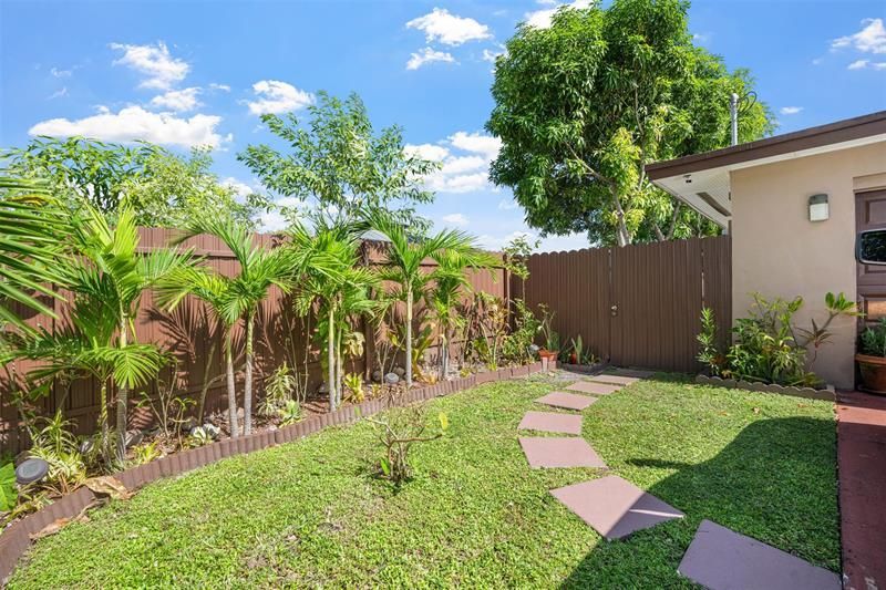 45 NE 212th St, Miami, FL 33179 Photo