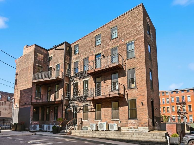 1508 Pleasant Street, Unit 202, Cincinnati, OH 45202 Photo 1