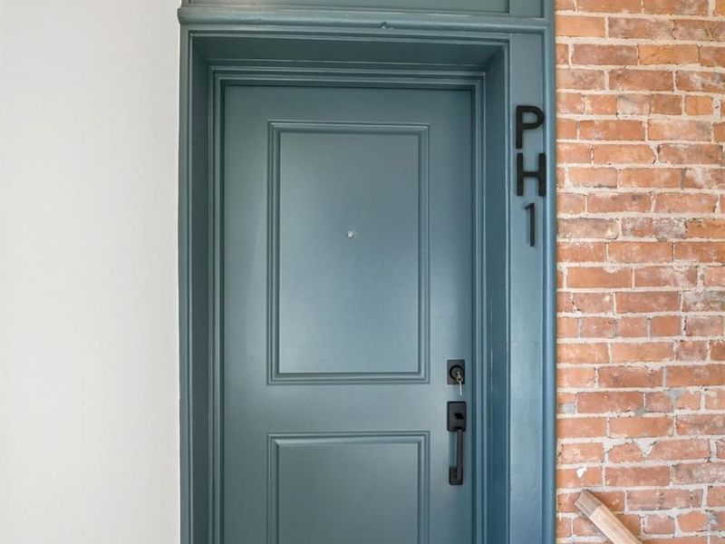 1508 Pleasant Street, Unit PH1, Cincinnati, OH 45202 Photo 6