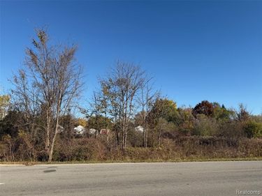 Lot 23 E Hill Road, Grand Blanc Twp, MI 48439