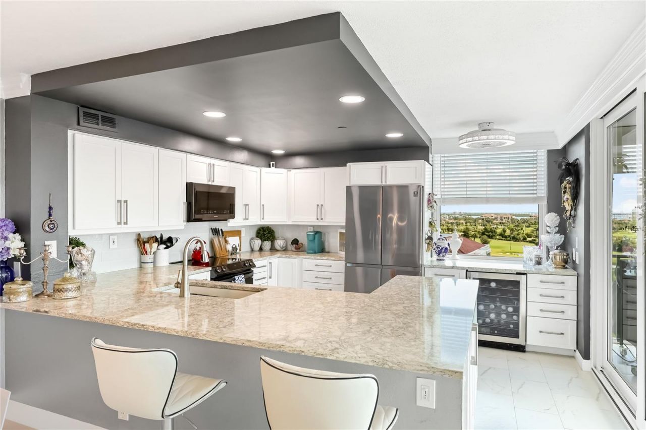 6265 Sun Boulevard, Unit 1004, Saint Petersburg, FL 33715 Photo