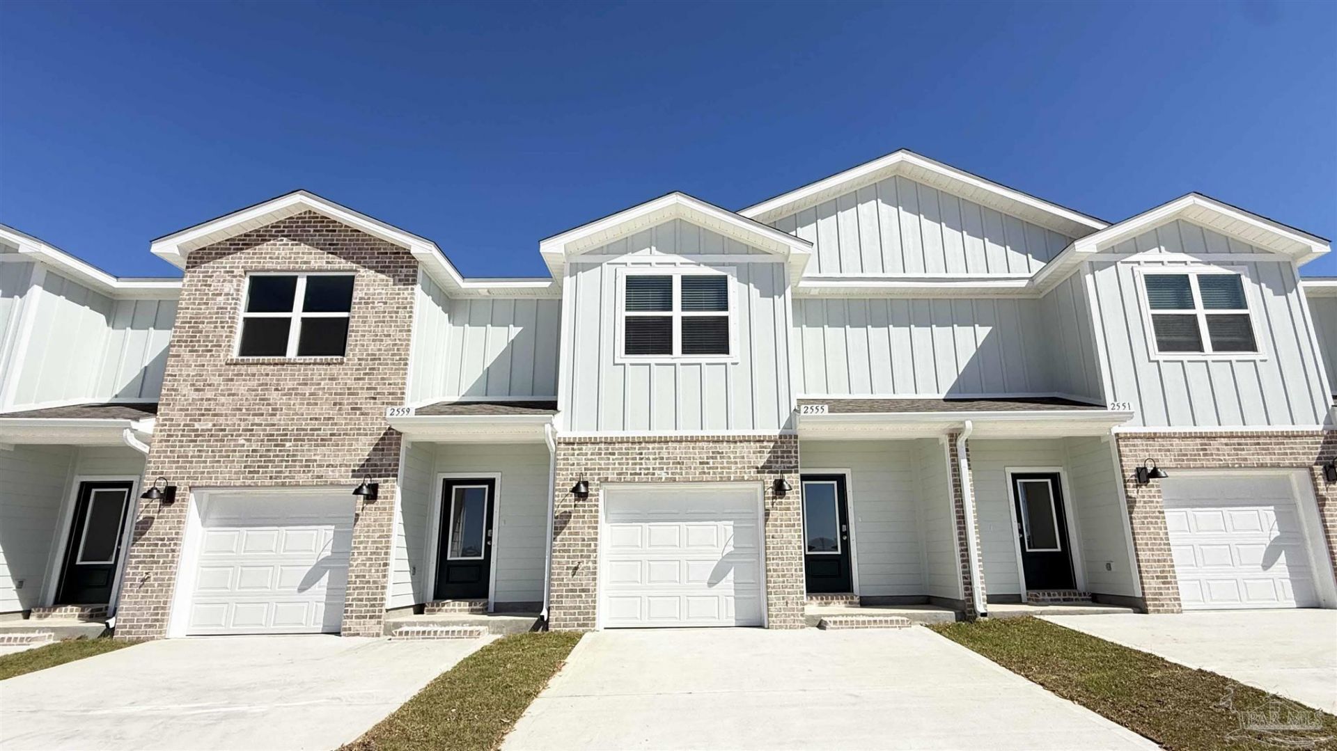 2407 Cliff Hollow Cir, Gulf Breeze, FL 32563 Main Photo