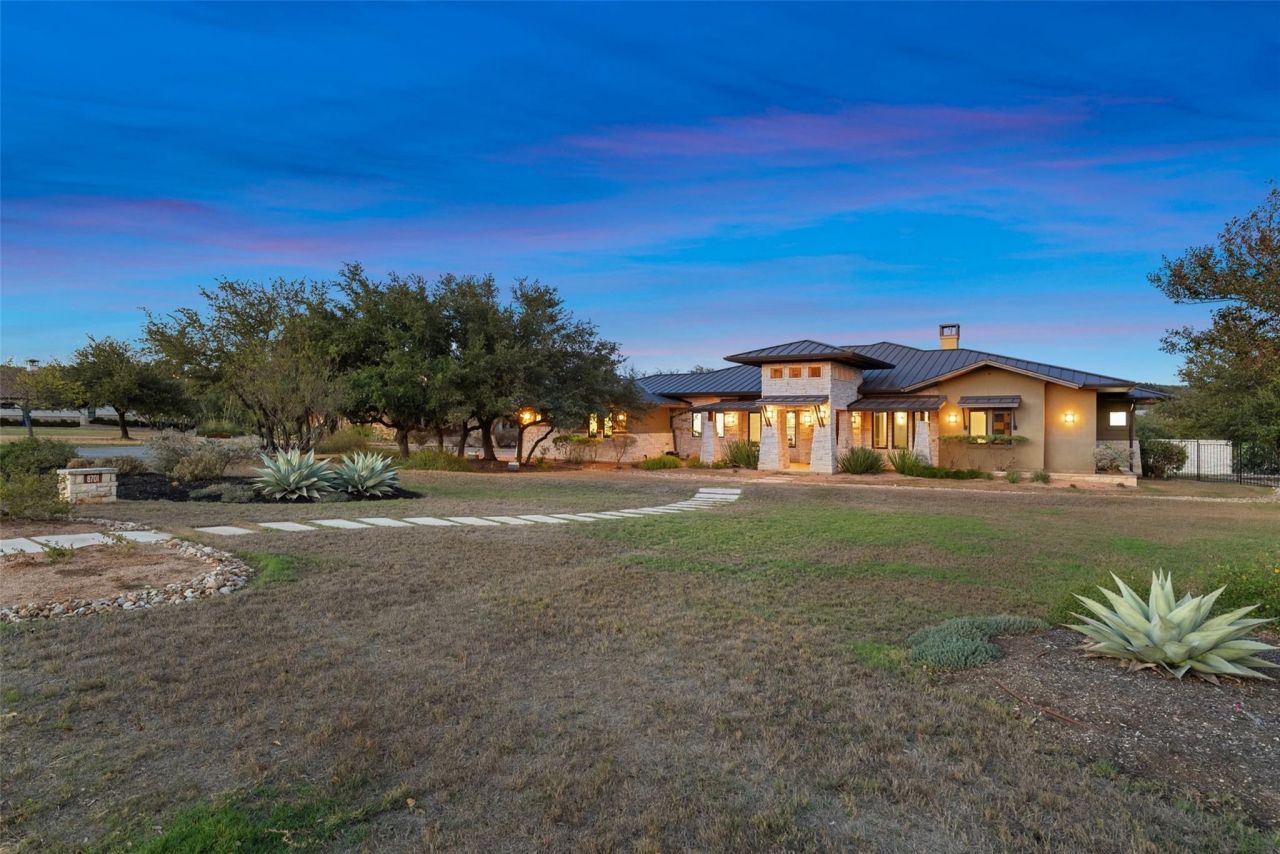 8701 Bellancia Dr, Austin, TX 78738 Main Photo