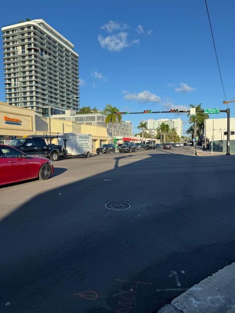 North Bay Village, Miami Beach, FL 33141 Photo