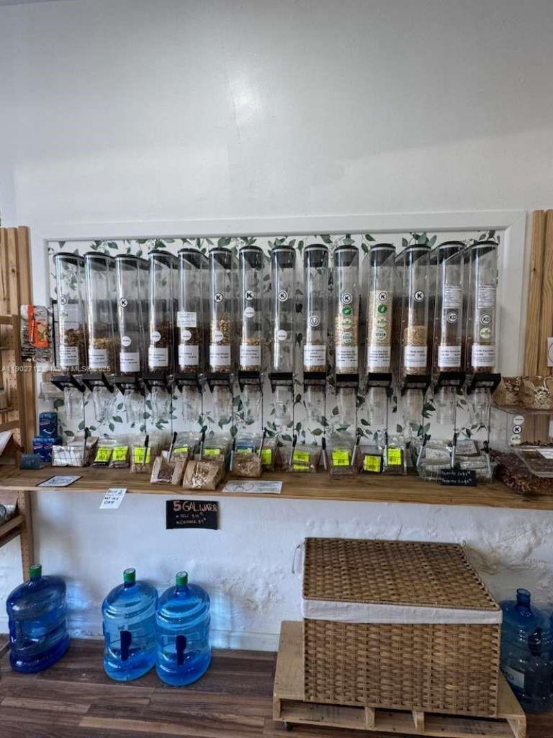 North Bay Village, Miami Beach, FL 33141 Photo