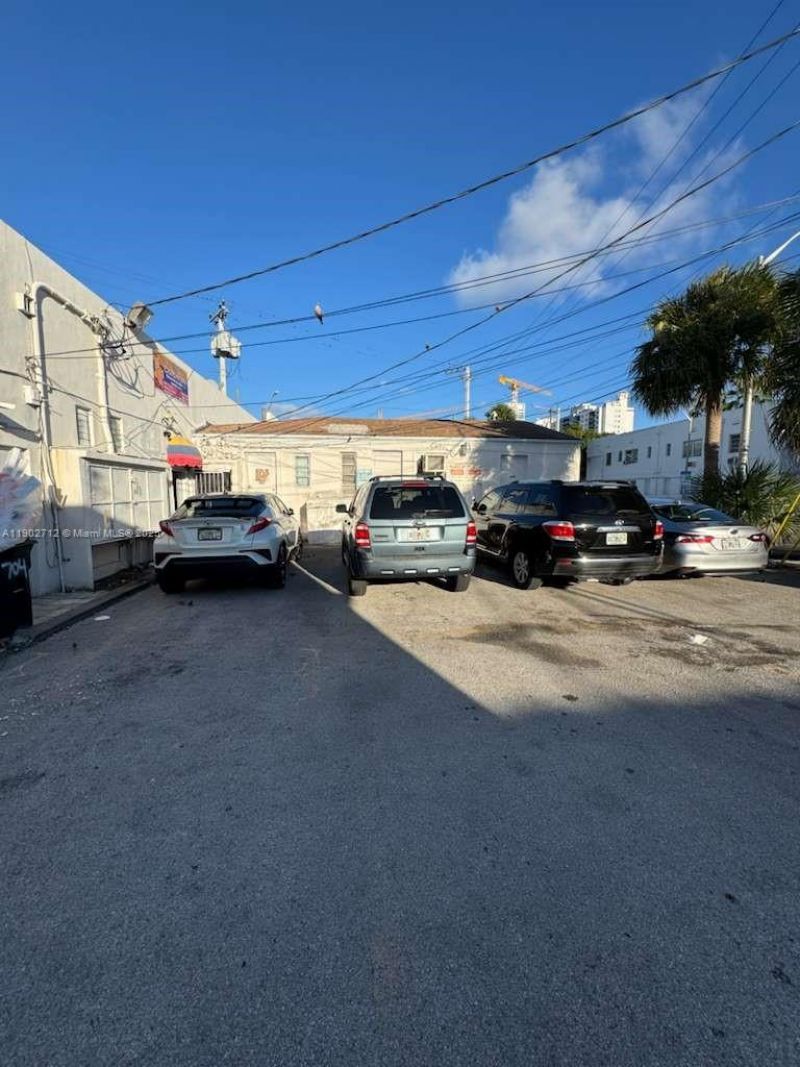 North Bay Village, Miami Beach, FL 33141 Photo