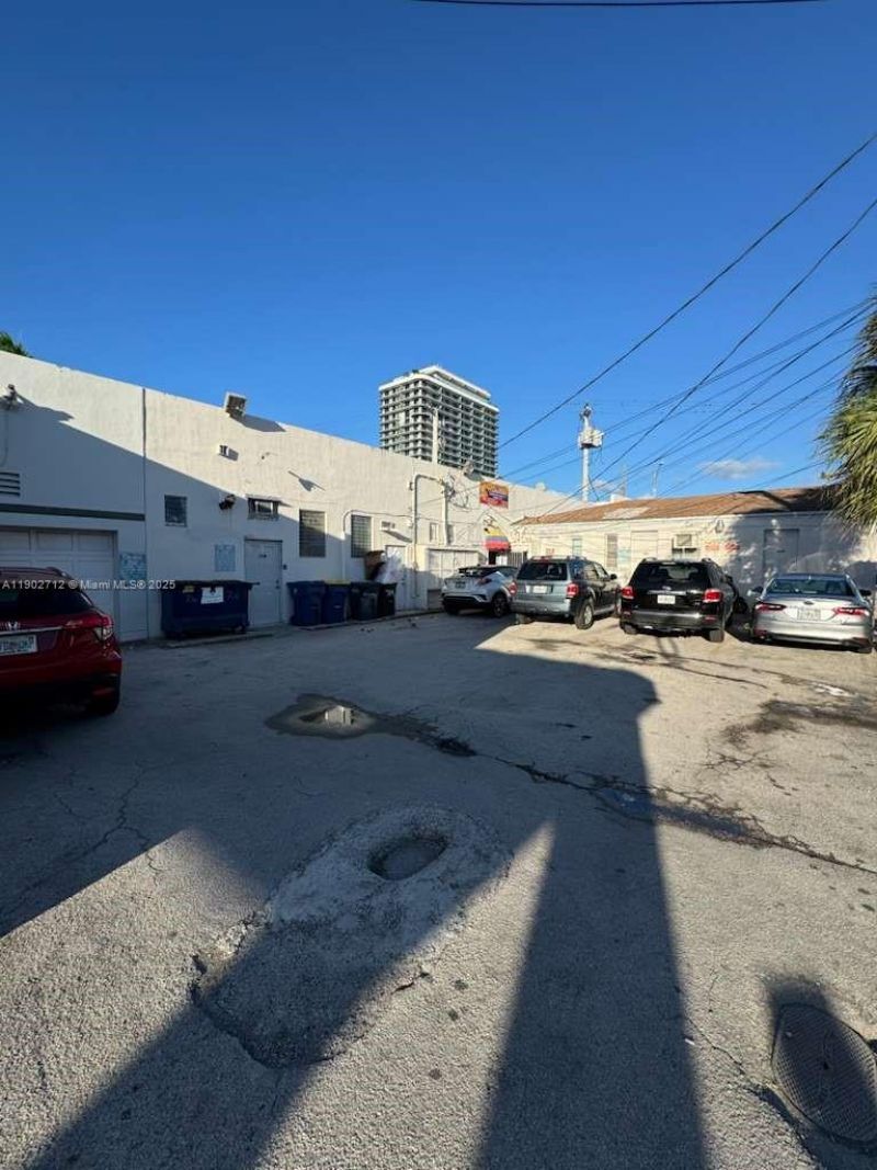 North Bay Village, Miami Beach, FL 33141 Photo