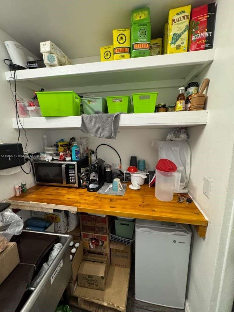 North Bay Village, Miami Beach, FL 33141 Photo