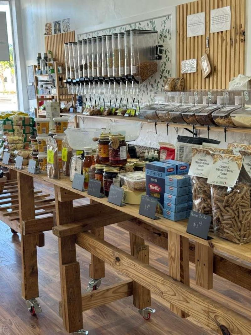 North Bay Village, Miami Beach, FL 33141 Photo