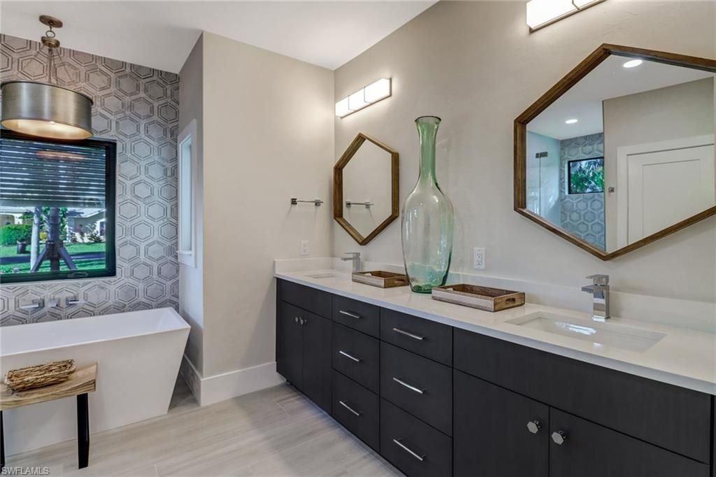 28070 Winthrop Cir, Bonita Springs, FL 34134 Photo