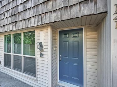 2702 Douglas Avenue, Unit 121, Dallas, TX 75219