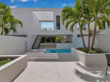 1542 4TH STREET, Unit 210, SARASOTA, FL 34236