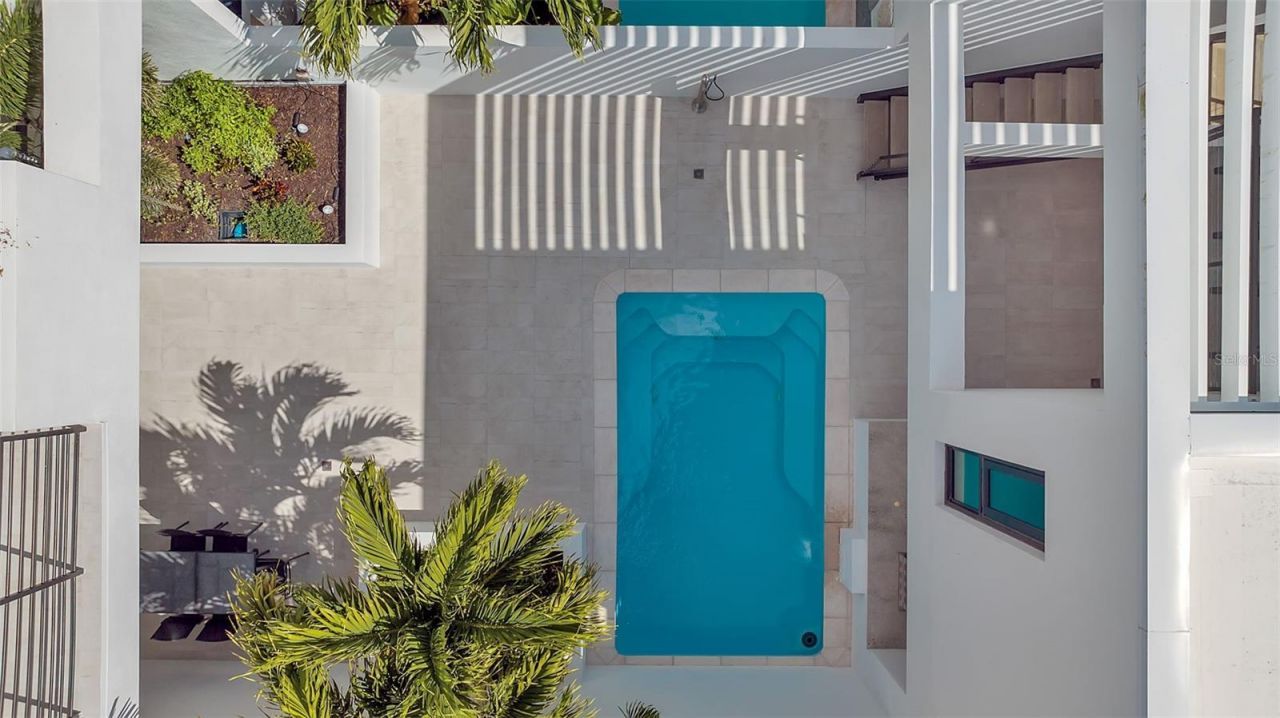 1542 4th Street, Unit 210, Sarasota, FL 34236 Photo