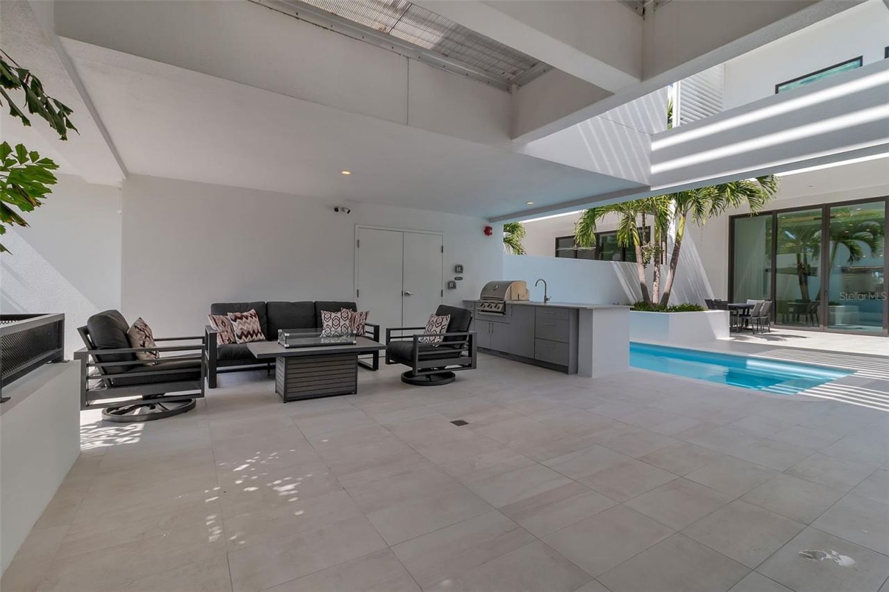 1542 4th Street, Unit 210, Sarasota, FL 34236 Photo