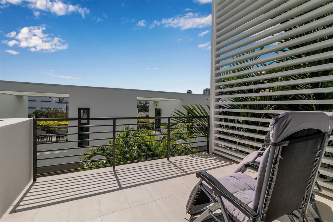 1542 4th Street, Unit 210, Sarasota, FL 34236 Photo