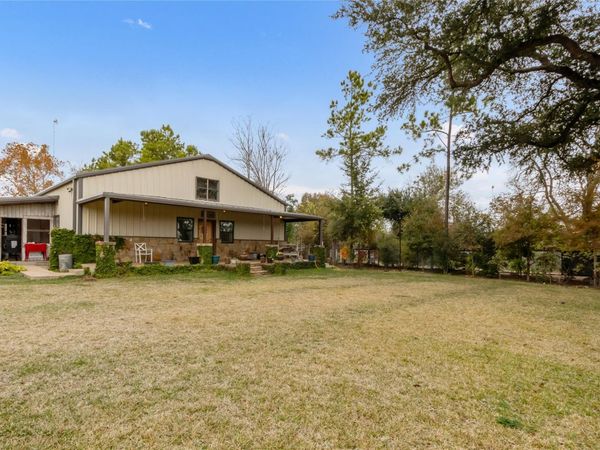 402 Magnolia ST, Gause, TX 77857
