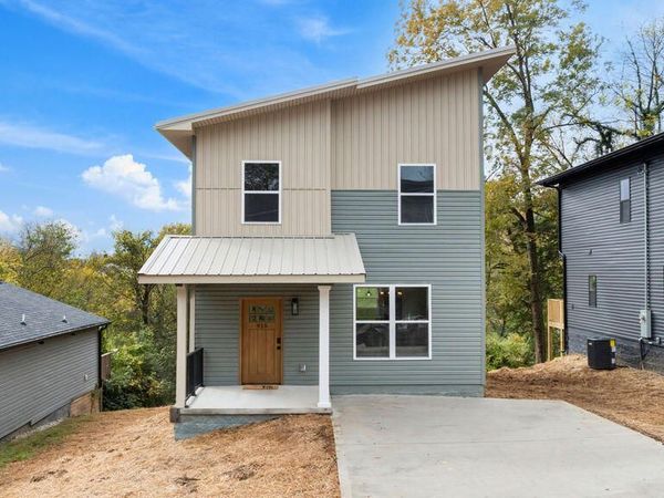 915 Turner St, Knoxville, TN 37917