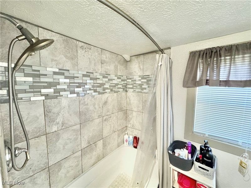 1693 Elfleda Street, Lorain, OH 44055 Photo 10