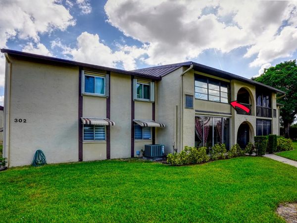 302 Pine Ridge Circle, Unit A-2, Greenacres, FL 33463