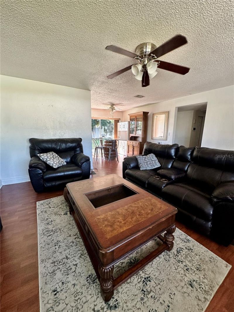 3673 Searobin Drive Se, Saint Petersburg, FL 33705 Photo