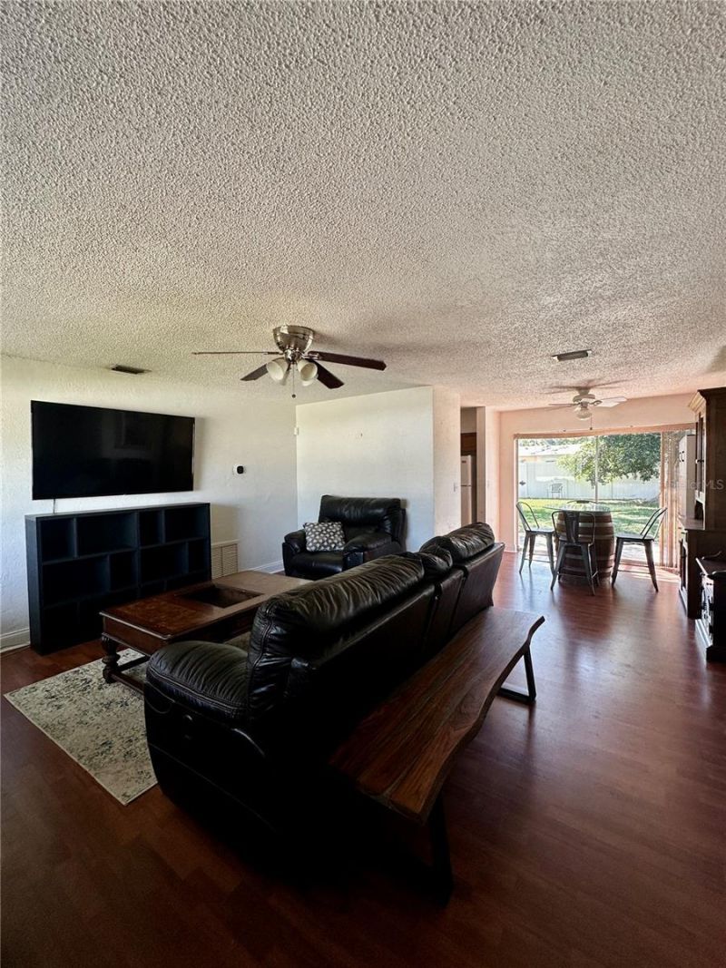 3673 Searobin Drive Se, Saint Petersburg, FL 33705 Photo